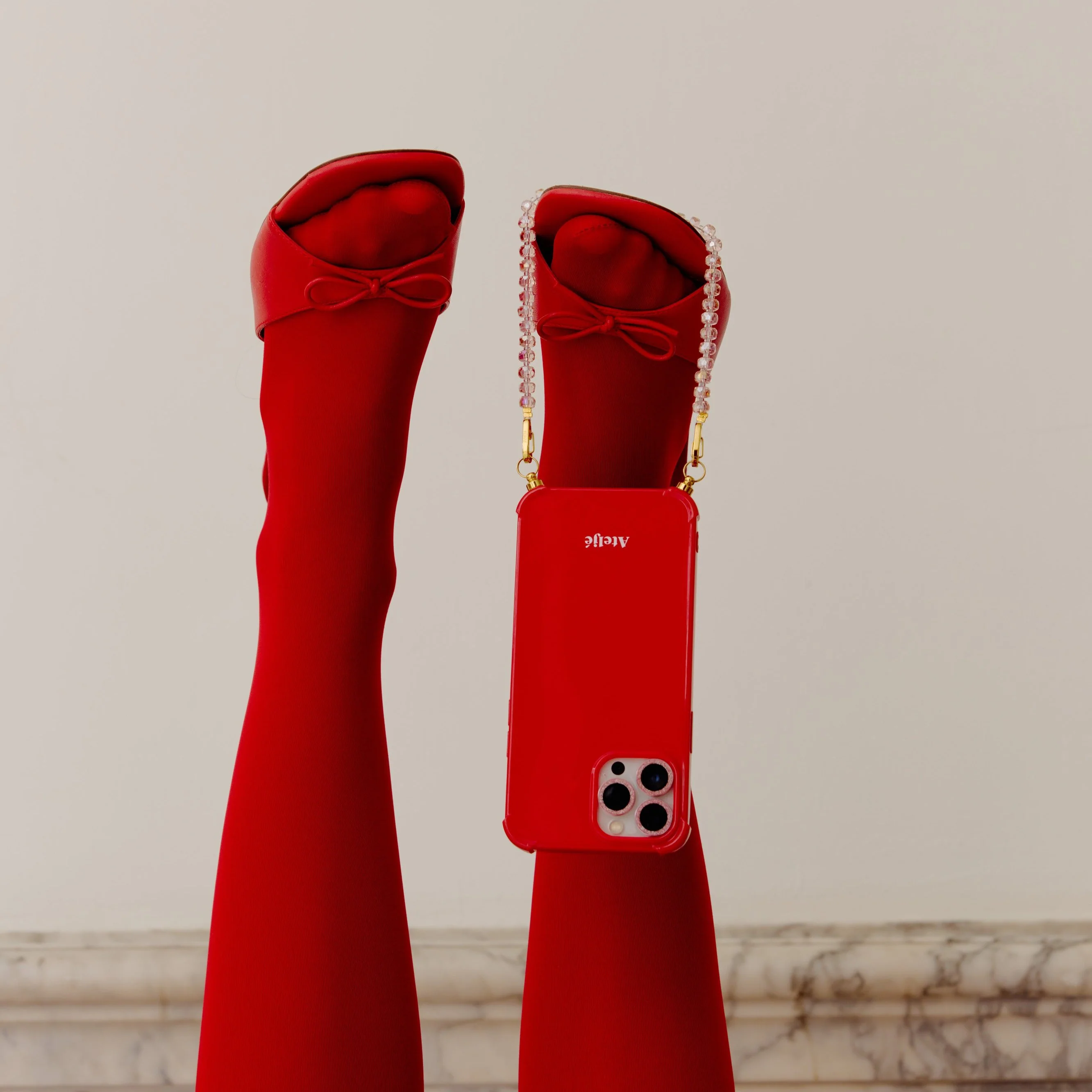Classic red recycled iPhone case - no cord - Image 5