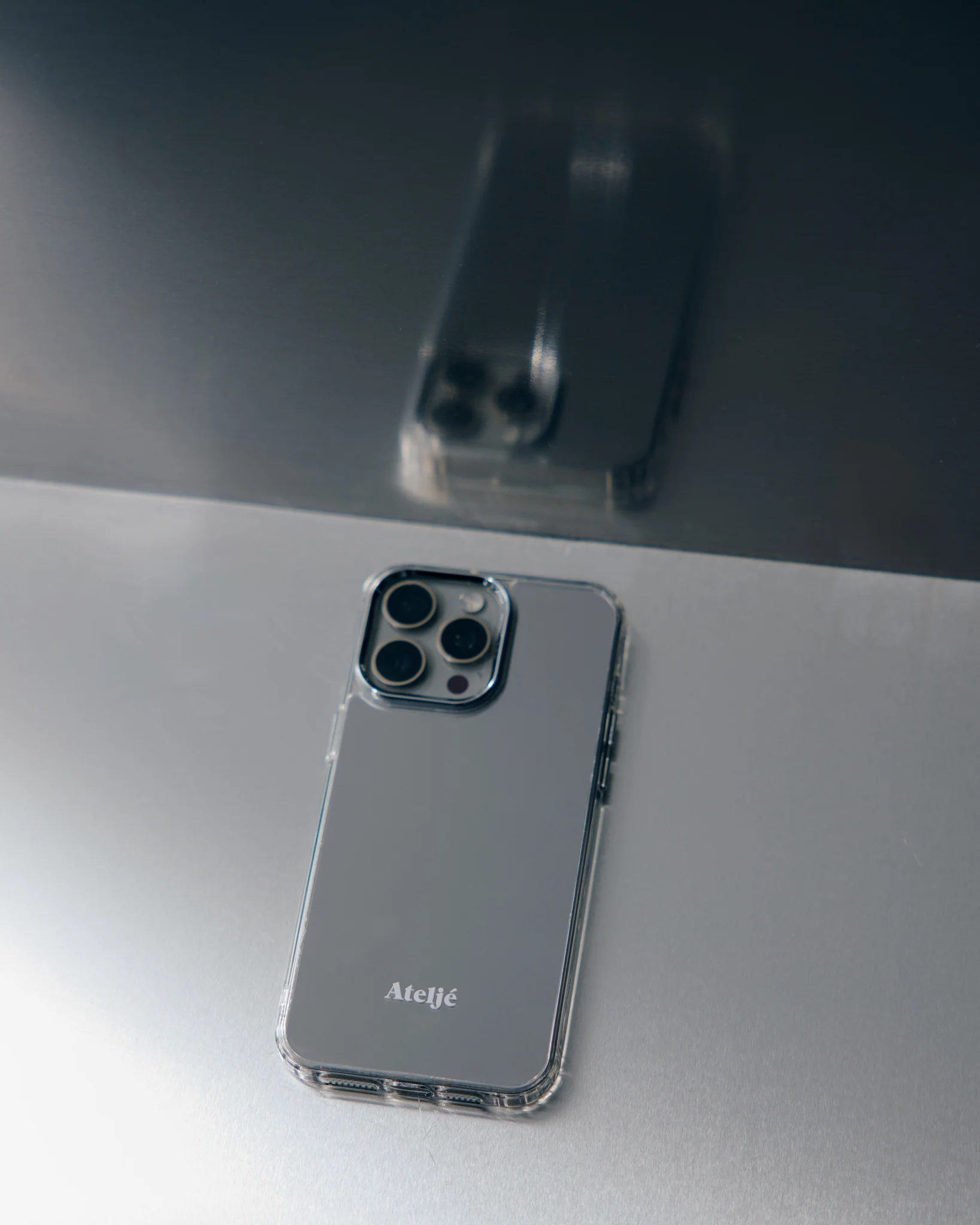 Mirror iPhone case - no rings - Image 3