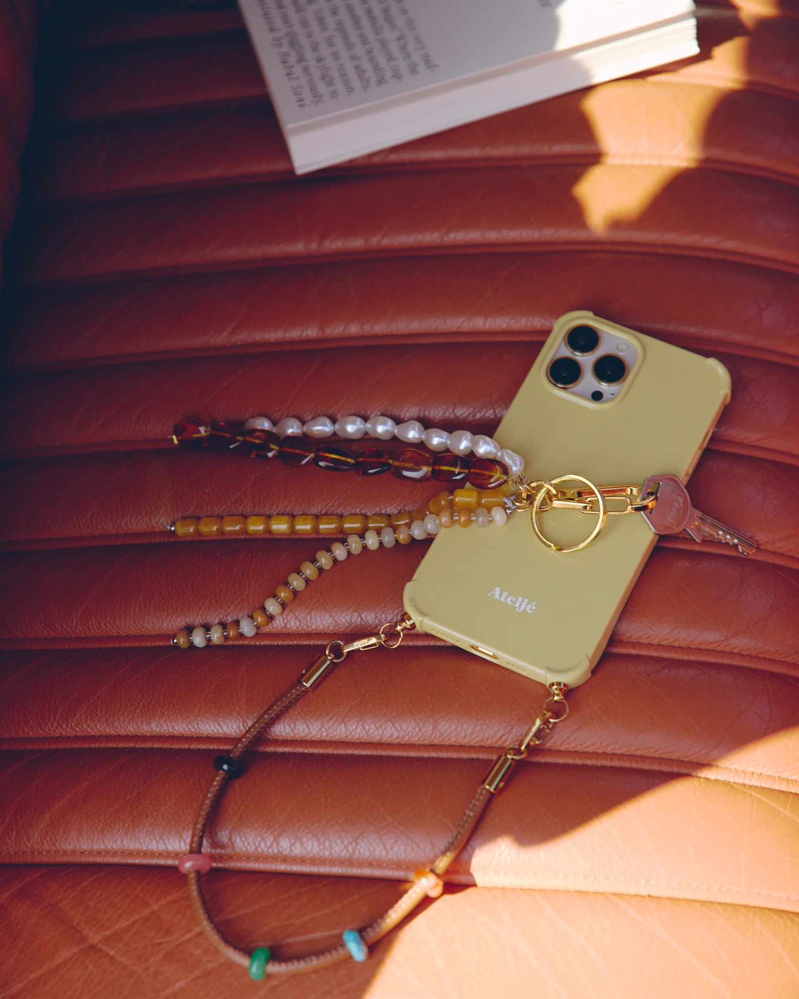 Sunlit recycled case with Patch road cord - Image 4